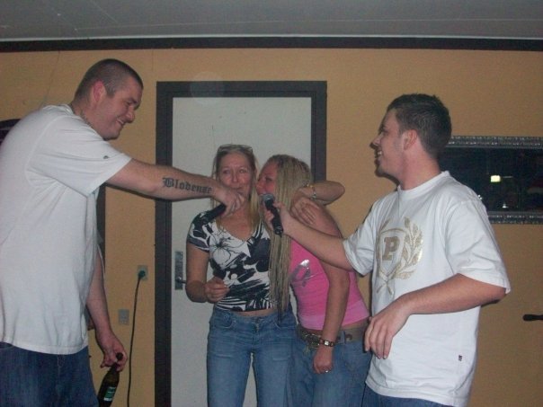 Blodense holder intim fest på "Den Fede Sammen med REX og SUSAN!